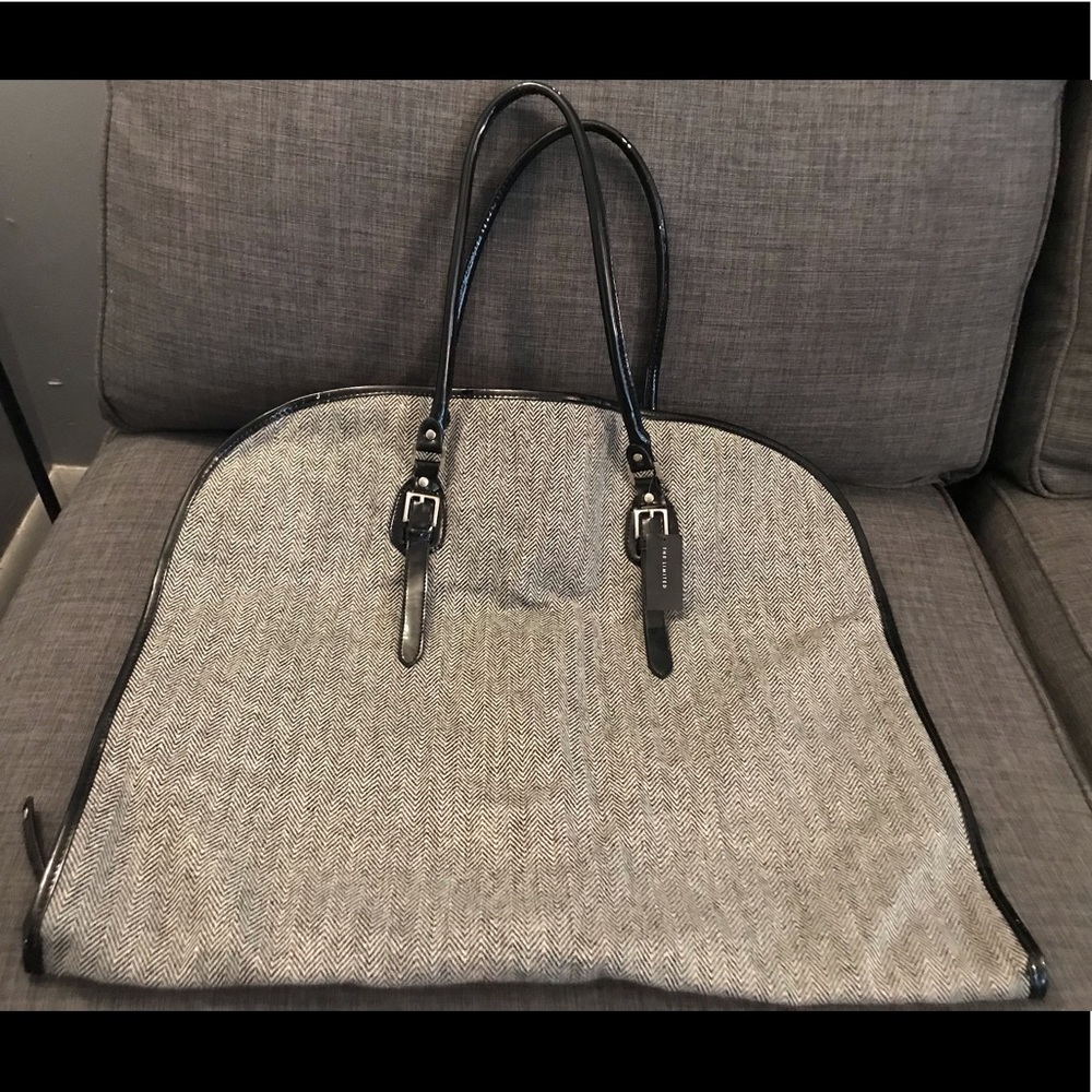 Travel hanging garment bag